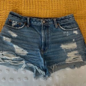 Abercrombie & Fitch Annie High Rise Short